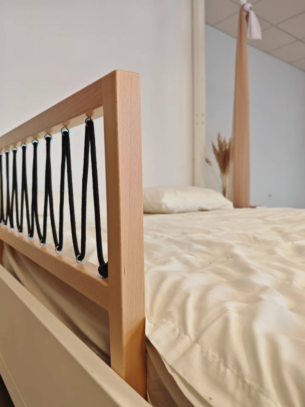 Instagram post from flexifunbed. This post is in position 3.