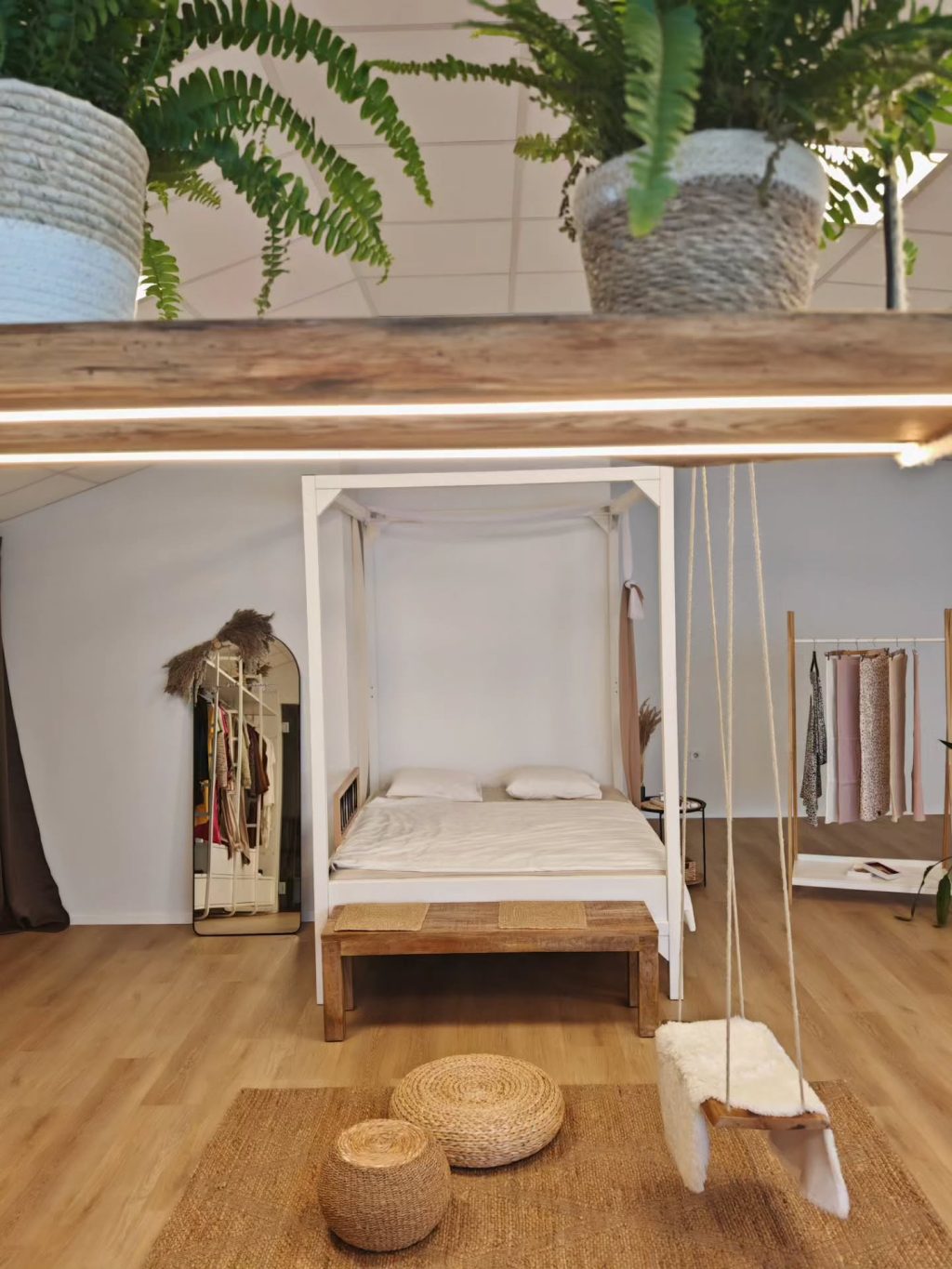 Instagram post from flexifunbed. This post is in position 2.